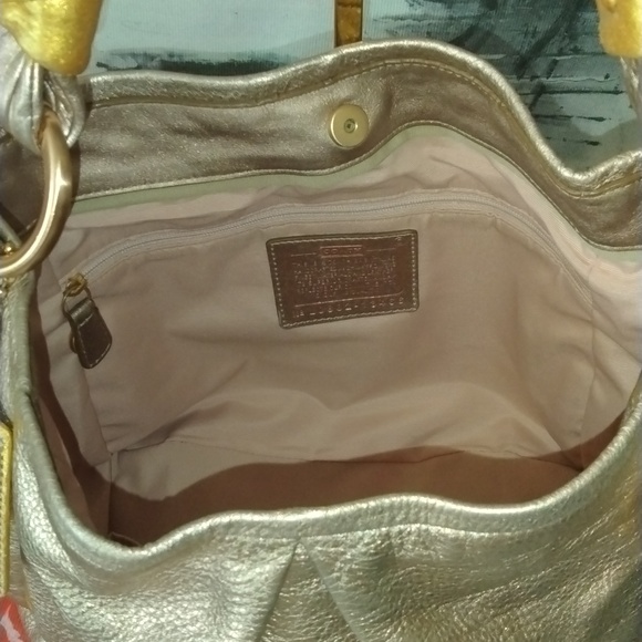 Coach Parker two-tone gold hobo bag - Picture 8 of 10